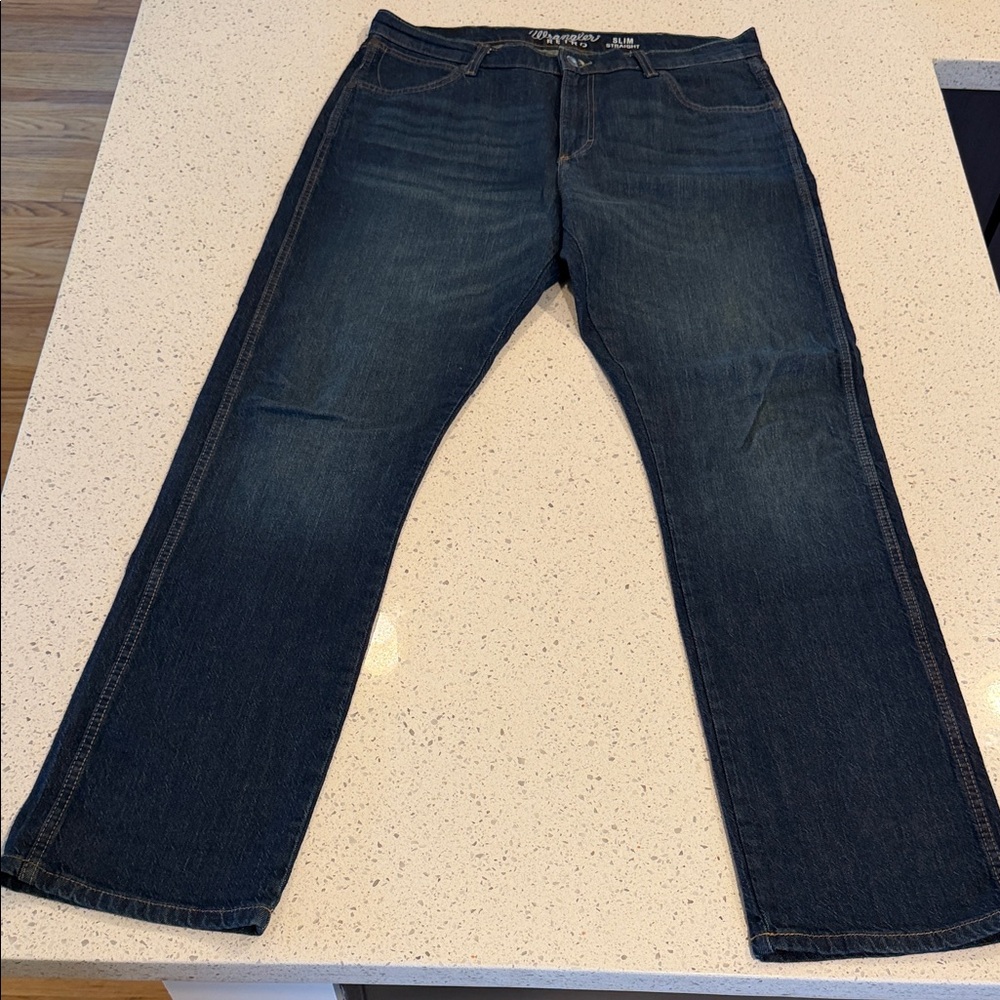 Wrangler Retro, Slim Straight, Classic Blue Denim Jeans - Picture 2 of 5